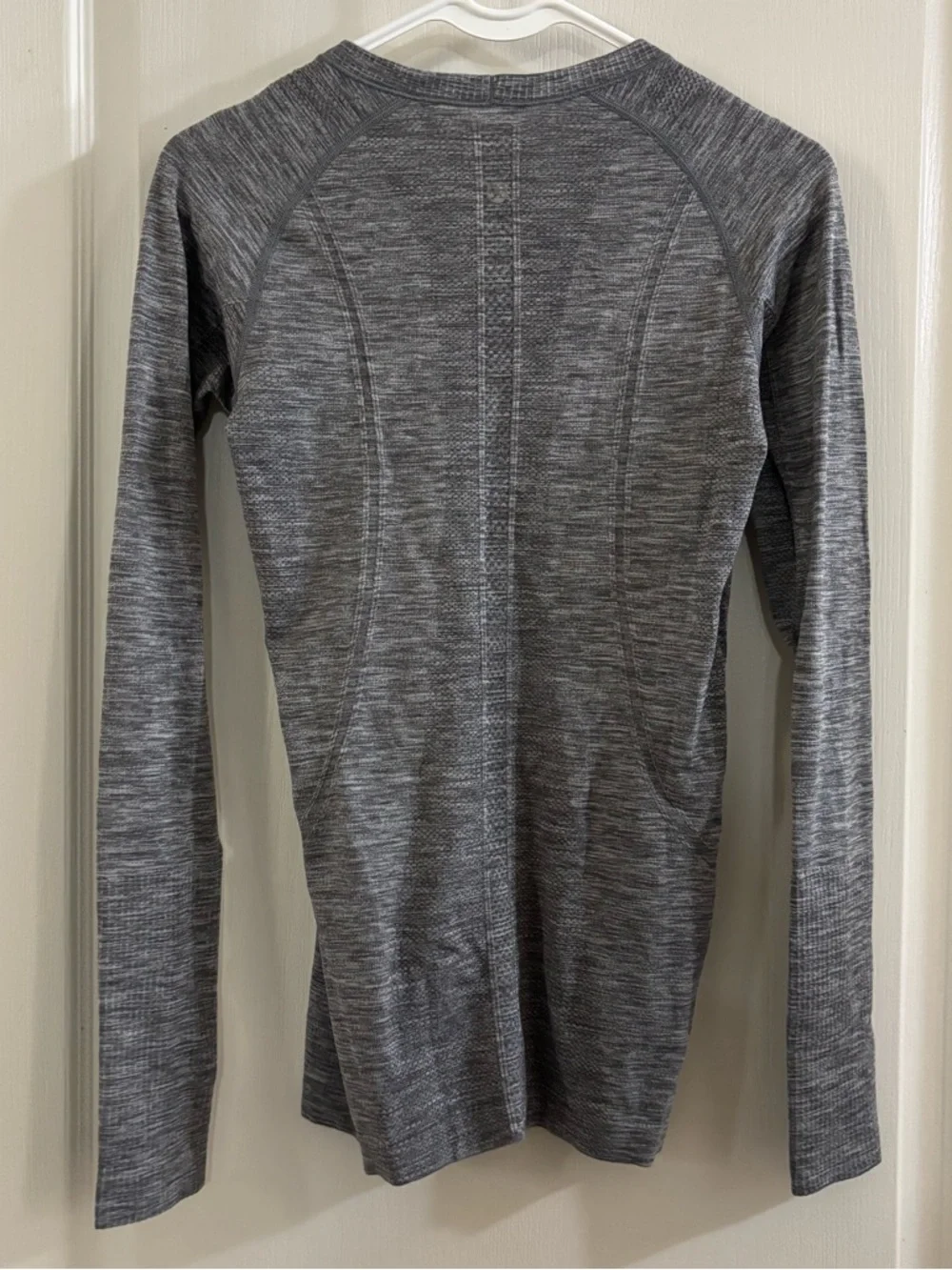 lululemon athletica Women's Long Sleeve Crew - Heather Gray